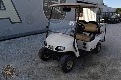 E-Z-GO TXT Utility Cart