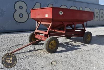 J&M 150BU HOPPER WAGON Gravity Wagon