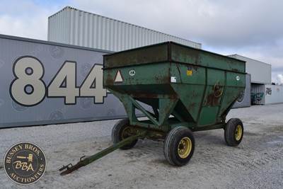 J&M 350-14 Gravity Wagon