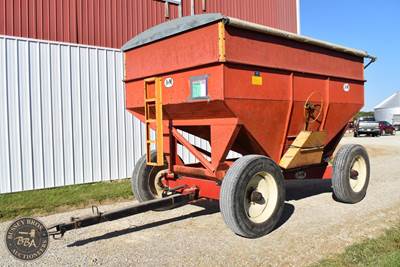 J&M 350-20 Gravity Wagon