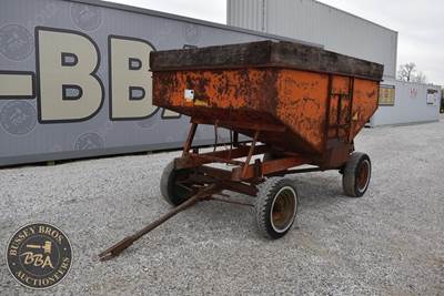 Gravity WagOn On Running Gear, Side Discharge