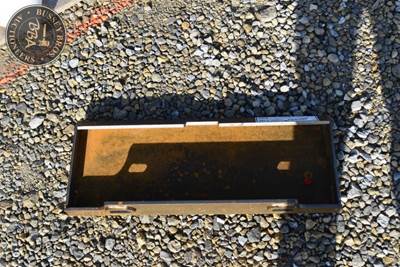 FUTURE MINI WELDABLE SKIDSTEER PLATE Hitch