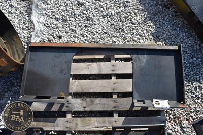 Do All Weldable Skid Steer Plate Open Center, Skid Steer Mount, New/Unused