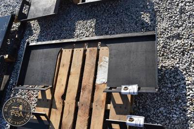 Do All Weldable Skid Steer Plate Open Center, Skid Steer Mount, New/Unused