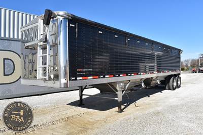 Timpte SUPER HOPPER Hopper / Grain Trailer