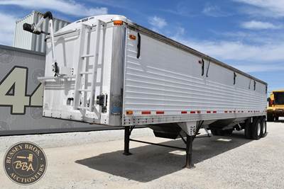 Timpte SUPER HOPPER Hopper / Grain Trailer