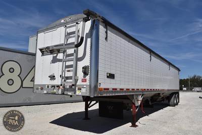 WILSON DWH-651 Hopper / Grain Trailer