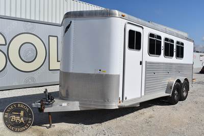 Featherlite 8551 Horse Trailer