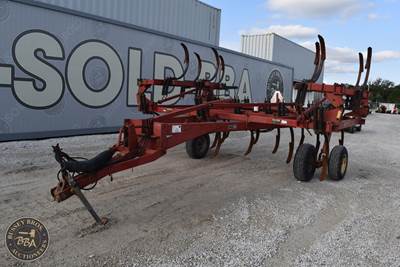 Case IH 5700CHPL Ripper