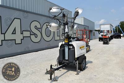CHICAGO CPLT V4 Light Tower