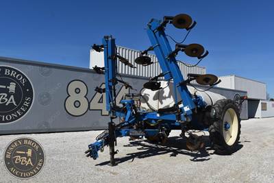 Progressive 2450 Liquid Fertilizer Applicator