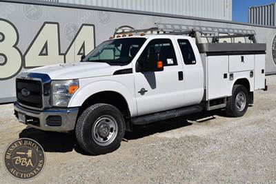 Ford F-350 Mechanic / Service Truck - 6.7L POWER STROKE, Automatic