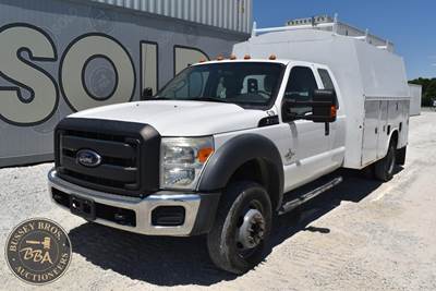 Ford F-450 Mechanic / Service Truck - 300HP, Automatic