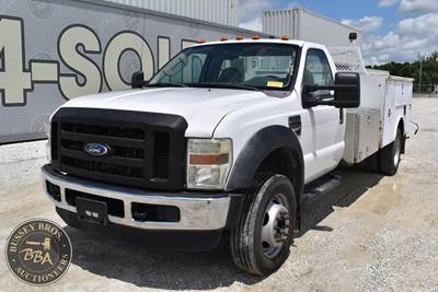 Ford F-450 Mechanic / Service Truck