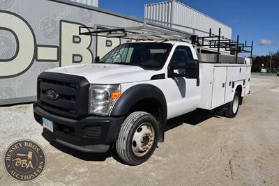 Ford F-450 Mechanic / Service Truck