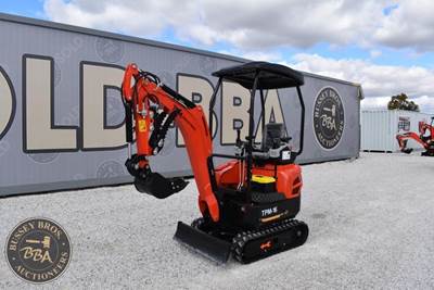 TPM Industrial TPM-16 Mini Excavator