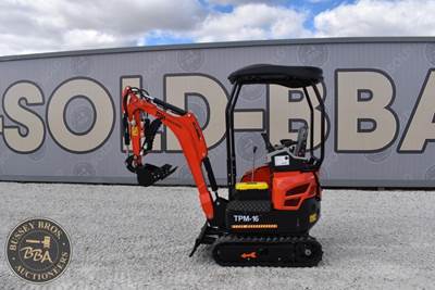 TPM Industrial TPM-16 Mini Excavator