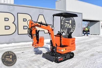 Digswift DS-15Pro Orops, Gas Engine, Grading Blade, Hydraulic Thumb, Work Light,