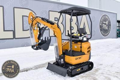 CF Industry QK18R Orops, Gas Engine, Grading Blade, Hydraulic Thumb, Work Light,