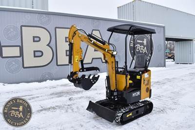 CF Industry H15R Orops, Gas Engine, Grading Blade, Manual Thumb, Work Light,