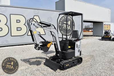 Ats Ats-D12D Mini Excavator, Manual Thumb, Grading Blade, Digging Bucket, Rubber