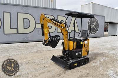 CFG Industrial Mini Excavator Manual Thumb, Grading Blade, Digging Bucket,