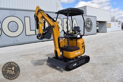 CFG Industrial Mini Excavator Hydraulic Thumb, Grading Blade, Digging Bucket,