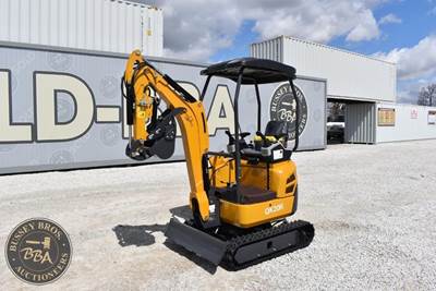 CFG Industrial Mini Excavator Hydraulic Thumb, Grading Blade, Digging Bucket,