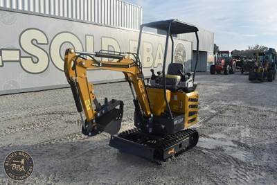 CFG Industrial Mini Excavator Manual Thumb, Grading Blade, Rubber Tracks, Aux