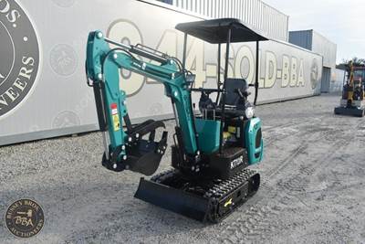 CFG Industrial Mini Excavator Manual Thumb, Grading Blade, Rubber Tracks, Aux