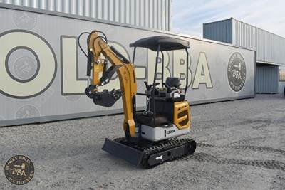 CFG Industrial Mini Excavator Hydraulic Thumb, Grading Blade, Rubber Tracks, Aux