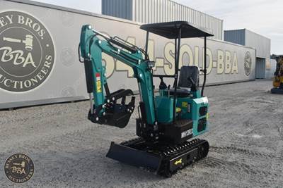 CFG Industrial Mini Excavator Manual Thumb, Grading Blade, Rubber Tracks, Aux