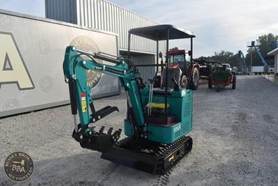 CFG Industrial Mini Excavator Manual Thumb, Grading Blade, Rubber Tracks, Aux