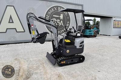 Ats Mini Excavator Manual Thumb, Grading Blade, Rubber Tracks, Aux Hydraulics,