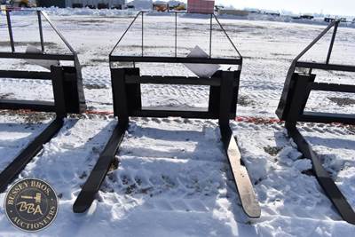 AGT PALLET FORK ATTACHMENT Rotating Pallet Forks