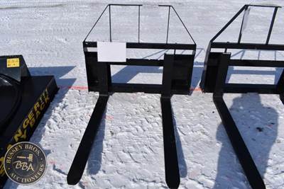 AGT PALLET FORK ATTACHMENT Rotating Pallet Forks