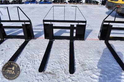 AGT PALLET FORK ATTACHMENT Rotating Pallet Forks