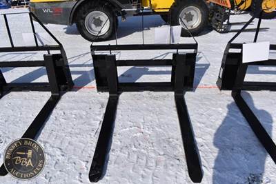AGT PALLET FORK ATTACHMENT Rotating Pallet Forks