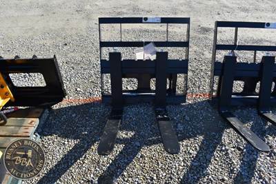 Wolverine MINI PALLET FORK ATTACHMENT Rotating Pallet Forks