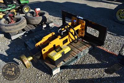 FUTURE POST POUNDER ATTACHMENT Pile Driver