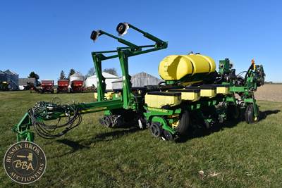 John Deere 1770NT Planter / Row Unit