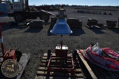 TOWER LIGHT Planter / Row Unit