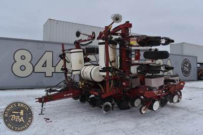 White 6138 Planter / Row Unit