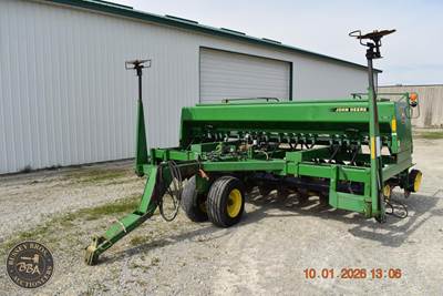 John Deere 750 Drill