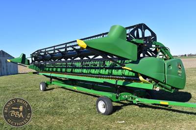 John Deere 630F Platform
