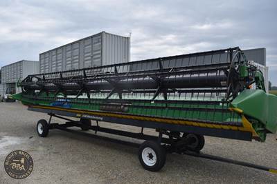 John Deere 630FD Platform