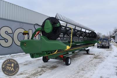 John Deere RD35F Platform