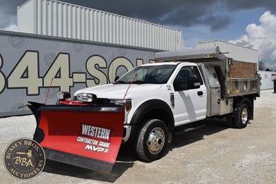Ford F-550 XL Plow / Spreader Truck