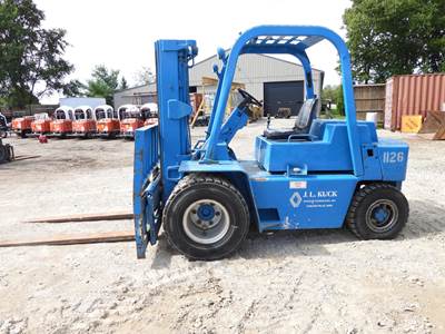 Caterpillar V80E Pneumatic Tire Forklift
