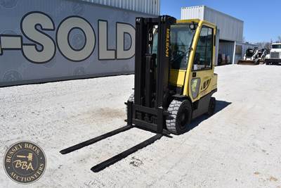 Hyster H50FT Pneumatic Tire Forklift - 5000lb Capacity, 16ft Lift Height